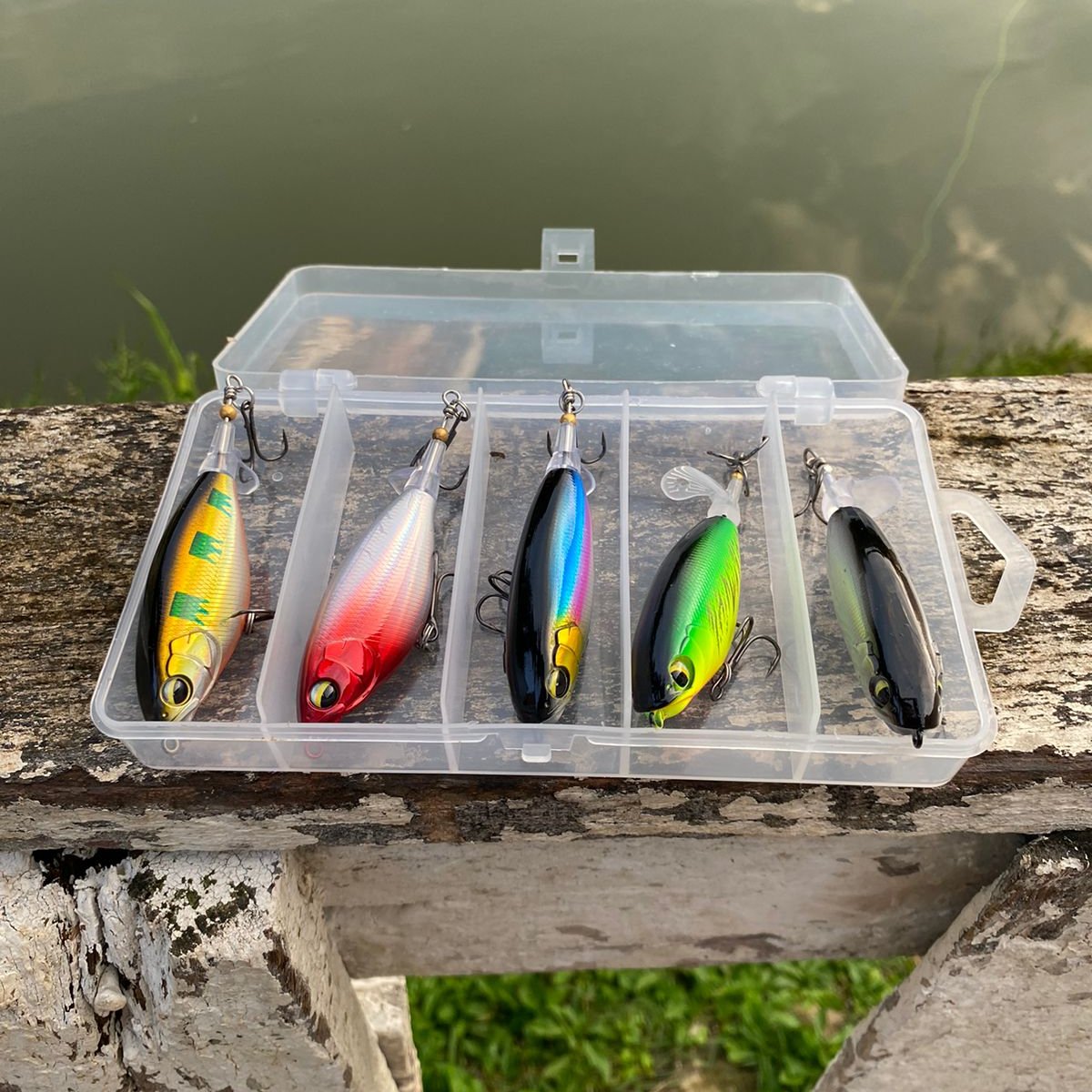 Isca Articial Flutuante com Hélice 5 unidades + Manual da Pesca de Brinde